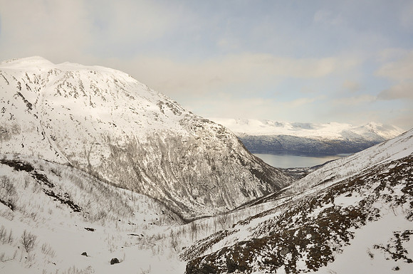Vue sur la vallée et le fjord de Lyngen - Furuflaten - Norway